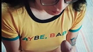 Получение теплого молока на моем лице - минет и камшот на лицо - порно видео