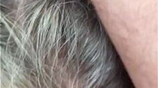 Первый раз друзья сделали мне минет - порно видео
