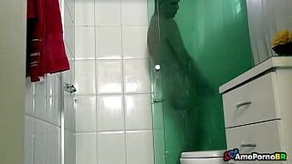 Этот молодой человек трахнул мою жену - Порно Видео - порно видео