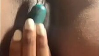 потусуйся со мной сейчас, доброе утро, супер возбужденная сквиртующая сука, нужен член, теперь потусуйся со мной в Майами, Флорида, как насчет того, чтобы выпить мою сперму и сквиртовать на вкус, как если бы я был апельсинами - порно видео